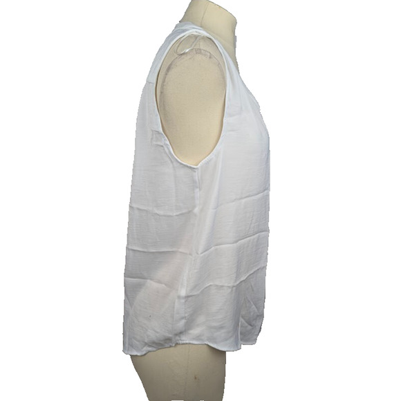 Alfani Petite V-Neck Sleeveless Blouse Bright White Size PL - Picture 3 of 3
